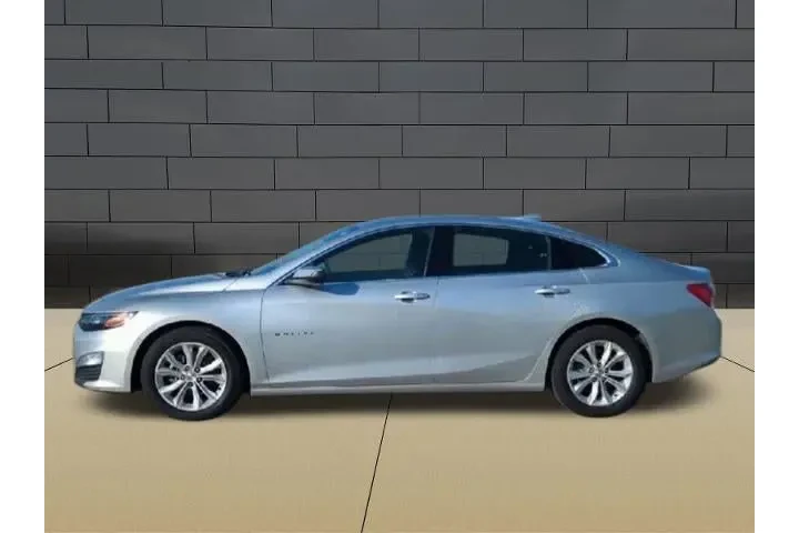 $17685 : Chevrolet Malibu 2022 LT 4dr image 5