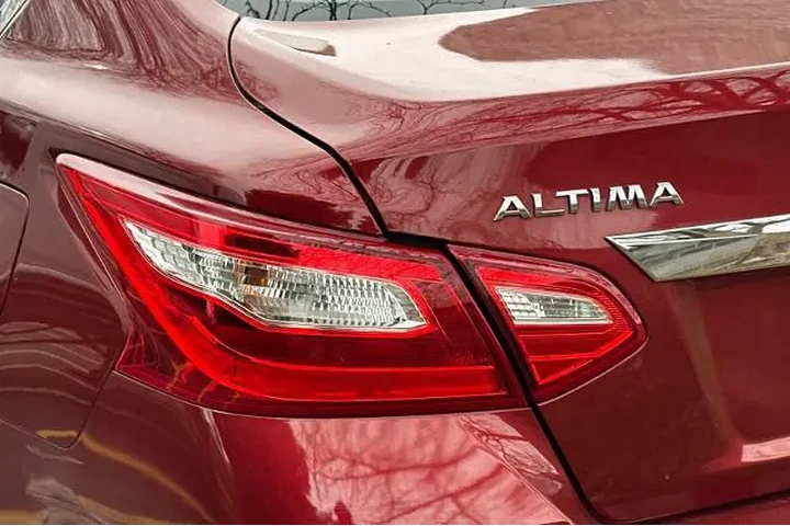 $8995 : Nissan Altima 2016 2.5 S 4dr image 10