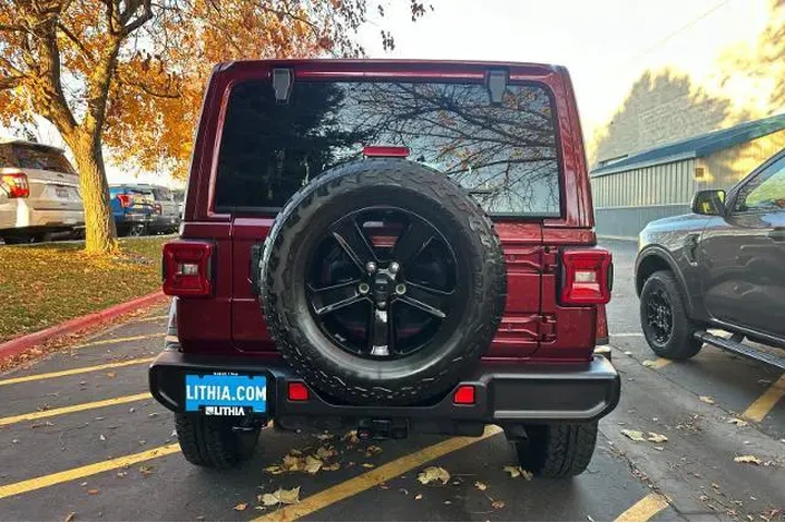 $37995 : Jeep Wrangler Unlimited 2022 image 4