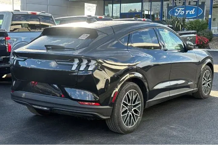 $39856 : Ford Mustang Mach-E 2025 AWD image 5