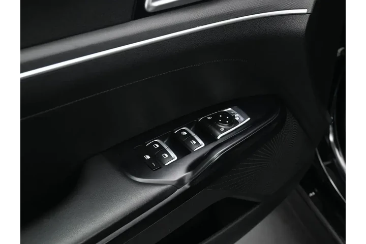 $17900 : Kia K5 2021 GT-Line 4dr Seda image 10