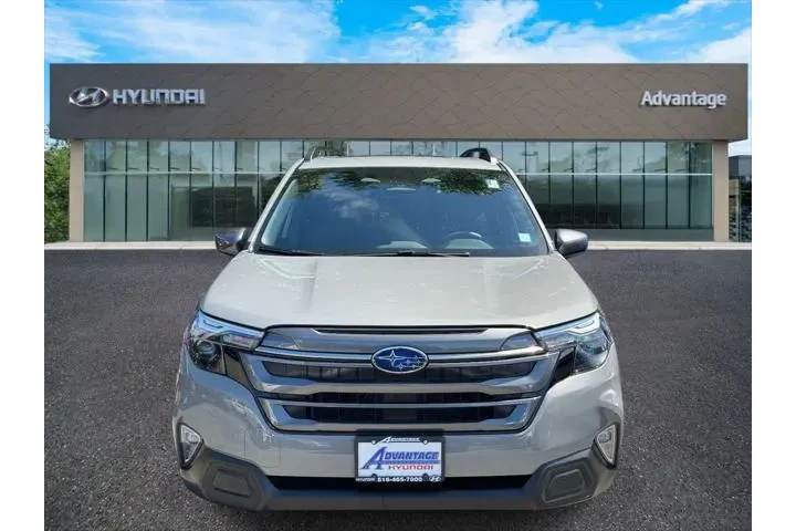 $30895 : Subaru Forester 2025 AWD Pre image 2