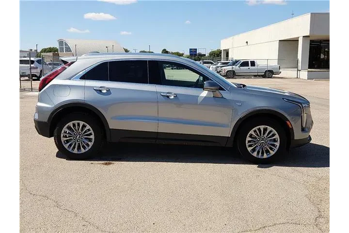 $34995 : Cadillac XT4 2024 Premium Lu image 5
