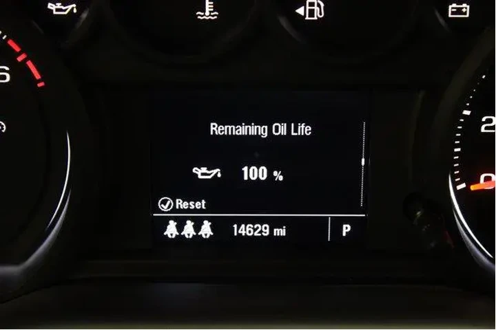 $37995 : Chevrolet Silverado 1500 202 image 10