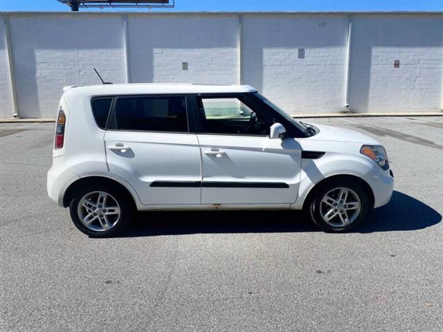 $11000 : 2011 Soul + image 6