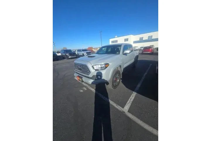 $32997 : Toyota Tacoma 2019 4x4 TRD S image 4