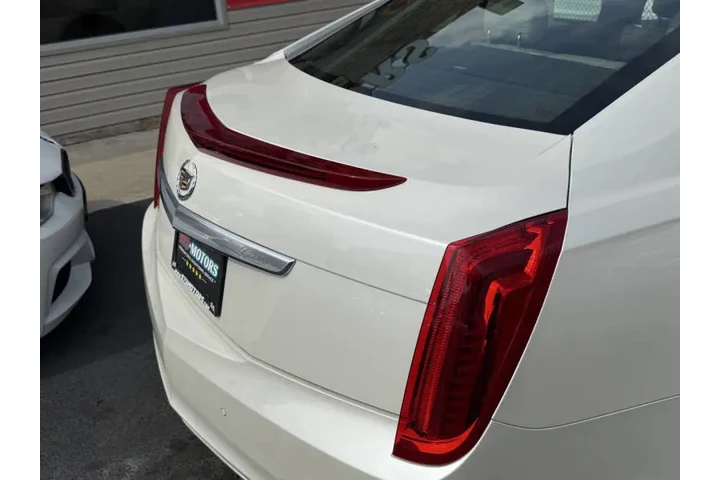 $8399 : 2013 XTS Premium Collection image 10