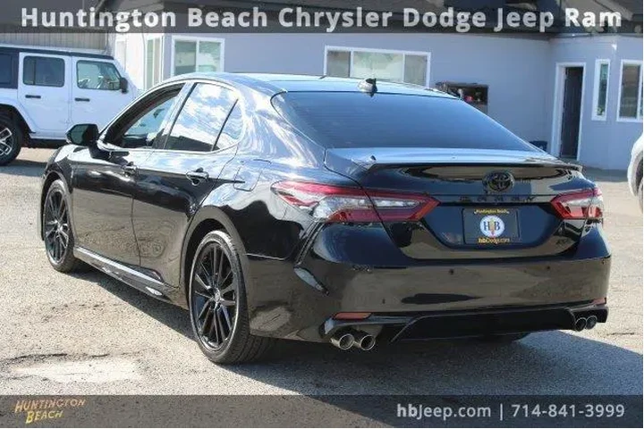 $27900 : Toyota Camry 2023 XSE V6 4dr image 3