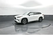 $39921 : Toyota Highlander 2023 AWD L thumbnail