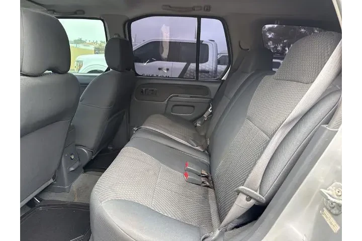 $5986 : Nissan Xterra 2004 XE 4WD 4d image 10