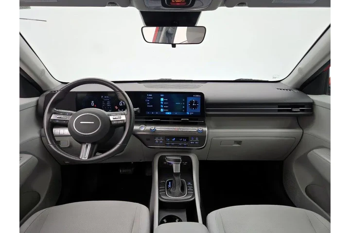 $18998 : Hyundai KONA 2024 SEL 4dr Cr image 9