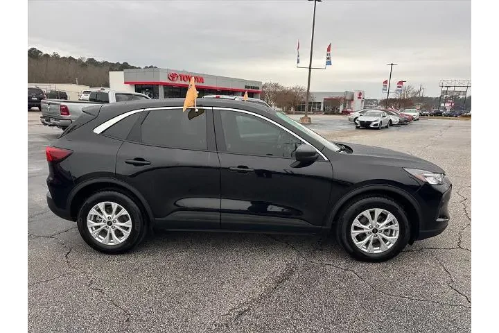 $23980 : Ford Escape 2024 Active 4dr image 2