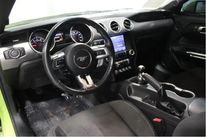 $21988 : Ford Mustang 2020 EcoBoost 2 image 2