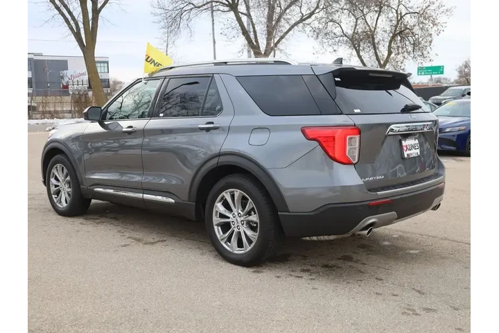 $29777 : Ford Explorer 2024 Limited 4 image 7