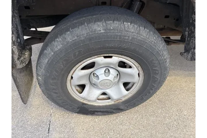 $12910 : Toyota Tacoma 2013 4x4 Base image 4