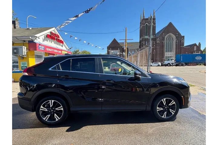 $22995 : 2024 Eclipse Cross SE image 9