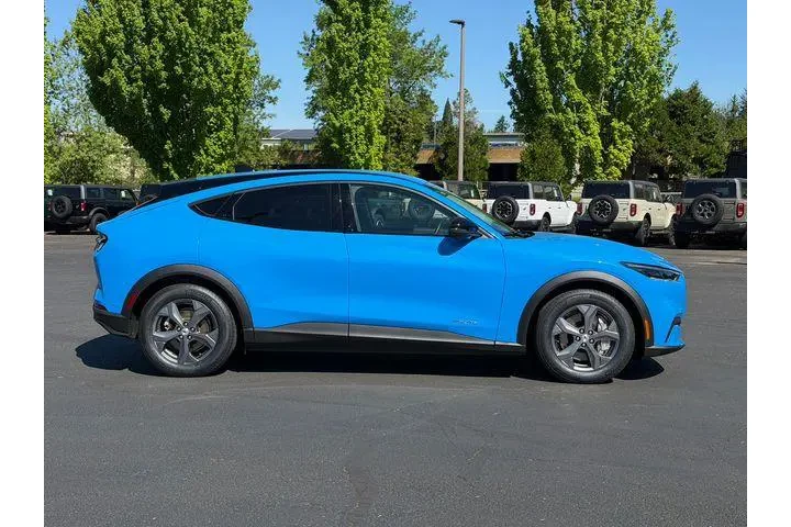 $30995 : Ford Mustang Mach-E 2023 Sel image 3