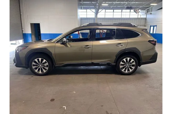 $31546 : Subaru Outback 2023 AWD Tour image 6