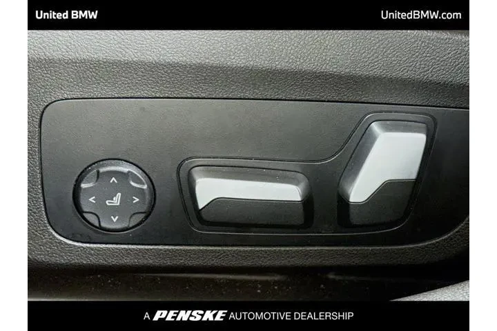 $30495 : BMW 3 Series 2023 330i 4dr S image 4