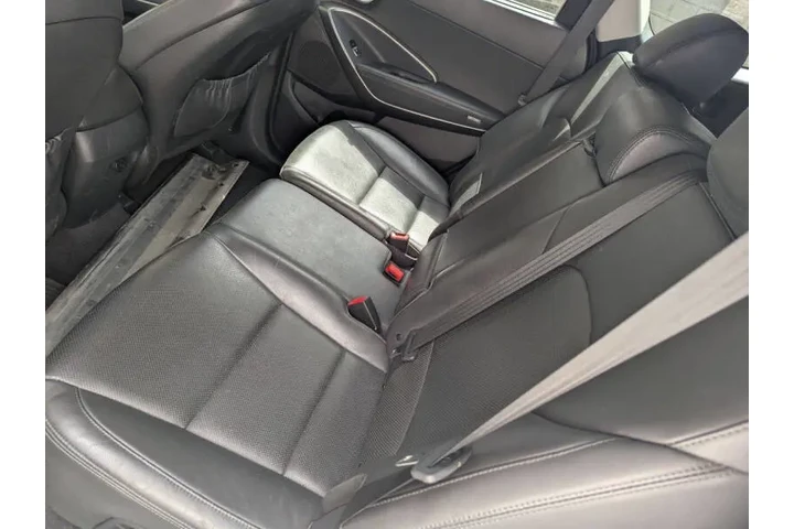 $12990 : 2019 Santa Fe XL SE image 8
