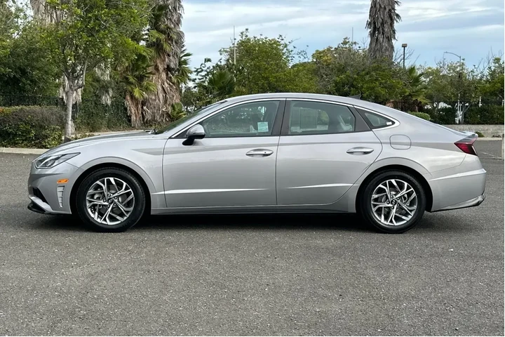 $20400 : Hyundai SONATA 2023 SEL 4dr image 6