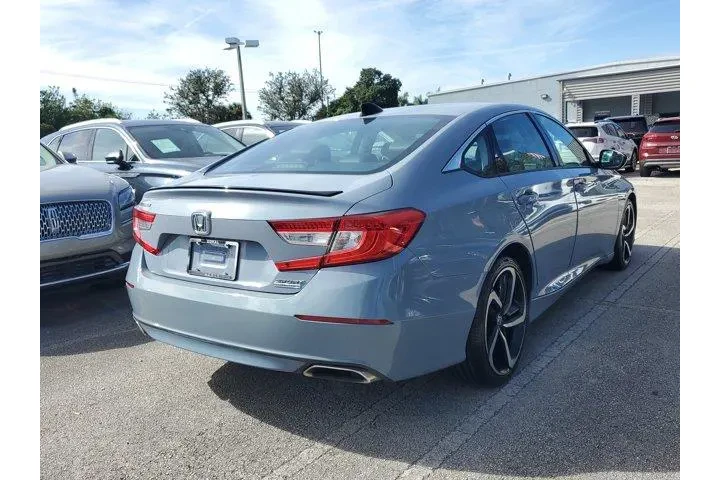 $19490 : Honda Accord 2021 Sport Spec image 6