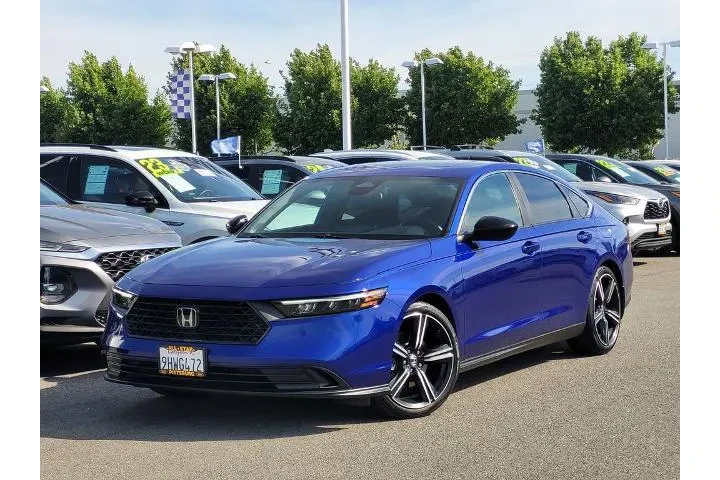 $31900 : Honda Accord Hybrid 2023 Spo image 8