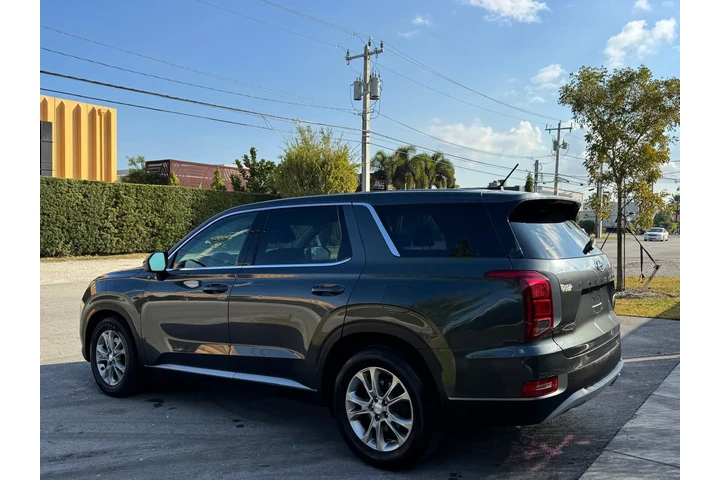 $13899 : Hyundai Palisade ( CASH ) image 7