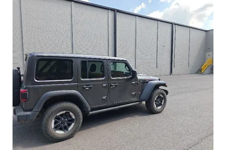 $31990 : Jeep Wrangler Unlimited 2021 image 3