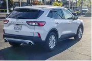 $15995 : Ford Escape 2020 SE 4dr SUV thumbnail