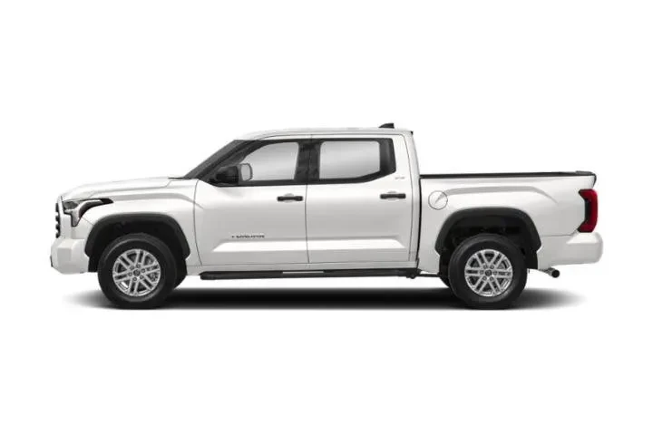 $43886 : 2022 Tundra SR5 image 3