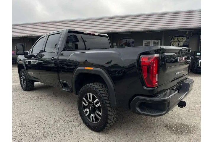 2022 GMC Sierra 2500HD AT4 Cr image 4