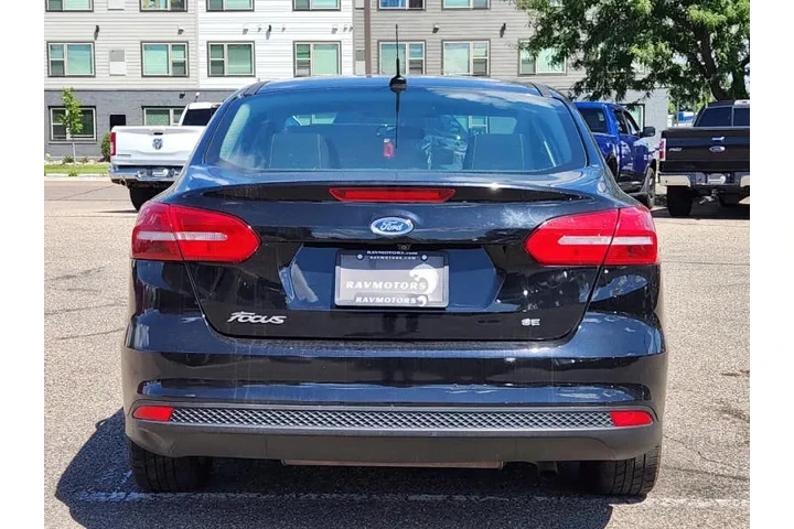 $9952 : 2017 Focus SE image 9