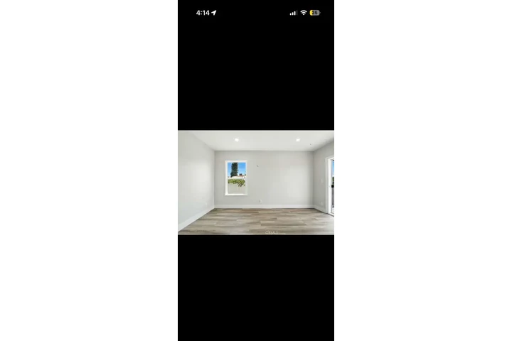 $1300 : Se Rentan cuarto privado image 8