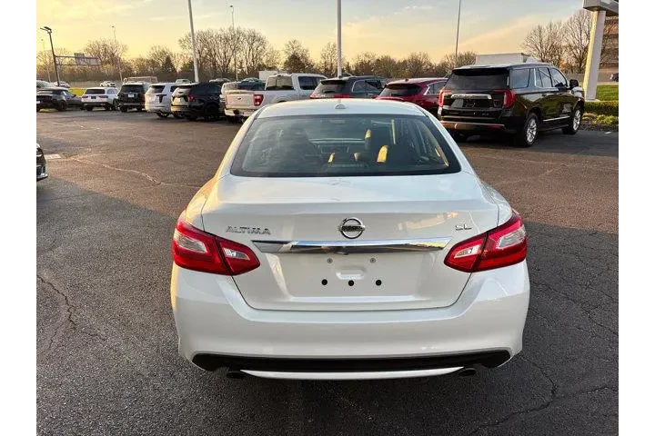 $15985 : Nissan Altima 2017 2.5 4dr S image 6