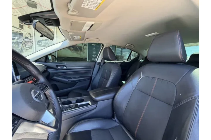 $17999 : 2020 Altima 2.5 SR image 10