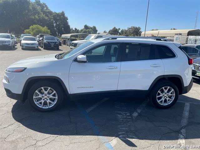 $11675 : 2016 Cherokee Latitude SUV image 4