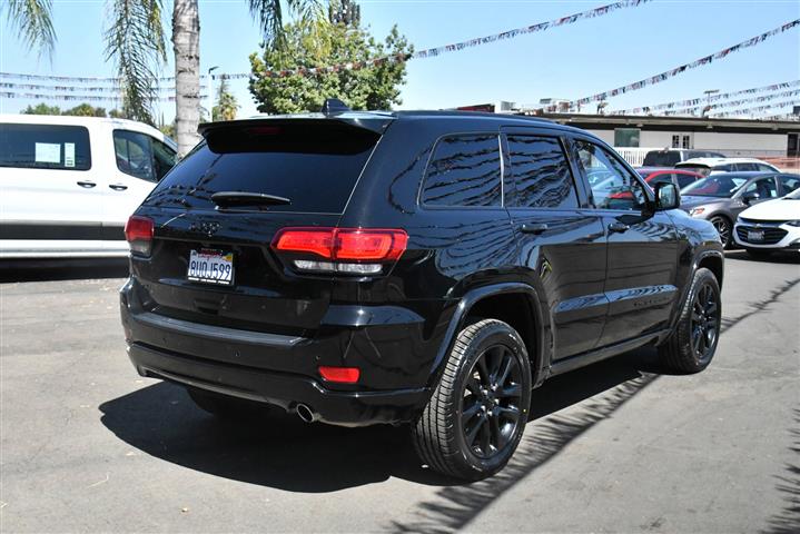 $28988 : Grand Cherokee Laredo X image 8