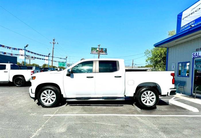 $25990 : 2020 Silverado 1500 Custom image 8