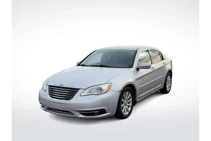 $2900 : Chrysler 200 2012 Touring 4d image 4