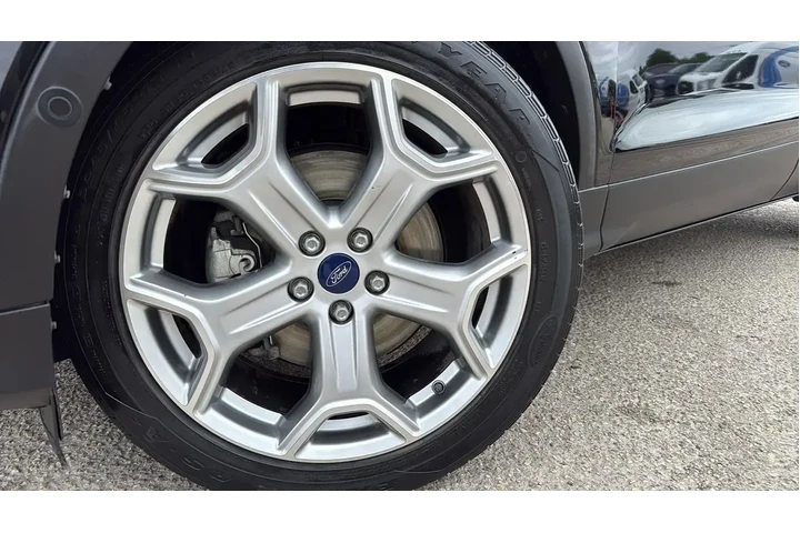 $13812 : Ford Escape 2017 Titanium 4d image 8