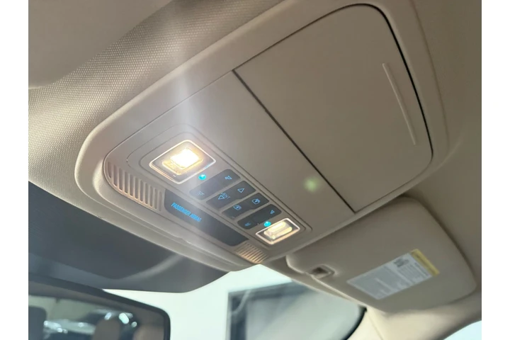 $20490 : 2020 Explorer Limited image 6