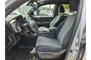 $36990 : Toyota Tacoma 2023 4x2 TRD S thumbnail