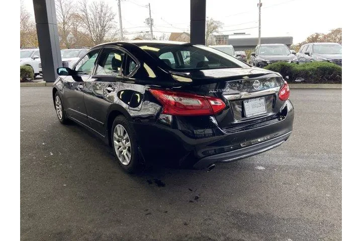 Nissan Altima 2016 2.5 S 4dr image 7