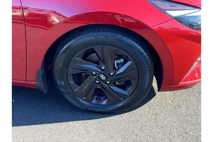 $18954 : Hyundai ELANTRA 2023 SEL 4dr image 7