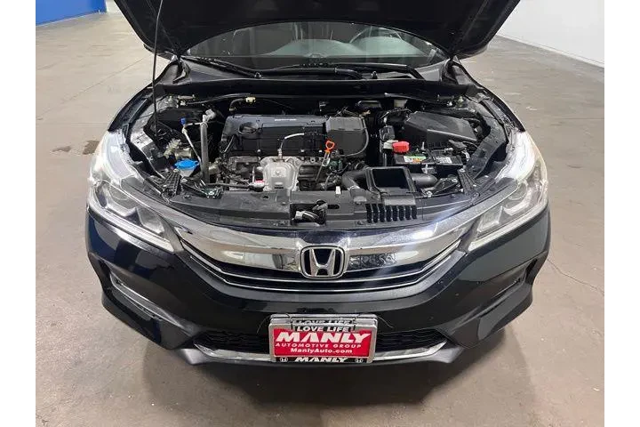 $19522 : Honda Accord 2017 Sport 4dr image 9