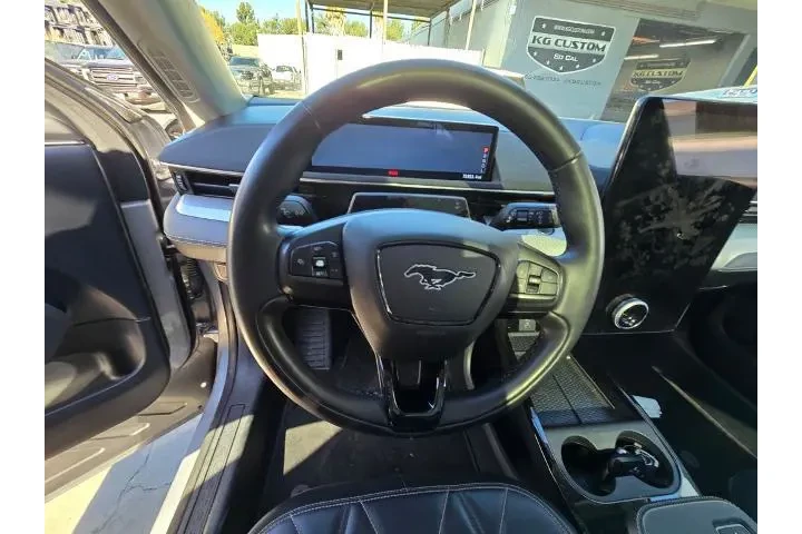 $20900 : Ford Mustang Mach-E 2021 Cal image 10