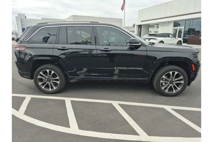 $31579 : Jeep Grand Cherokee 2022 4x4 image 2