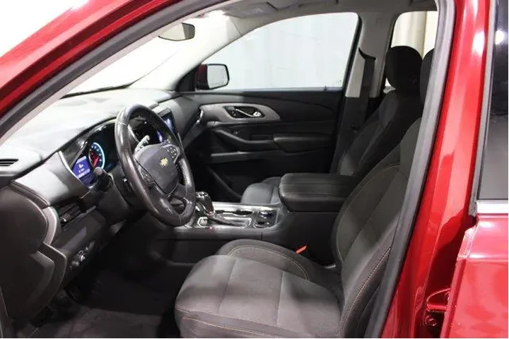 $16982 : Chevrolet Traverse 2020 LT C image 3