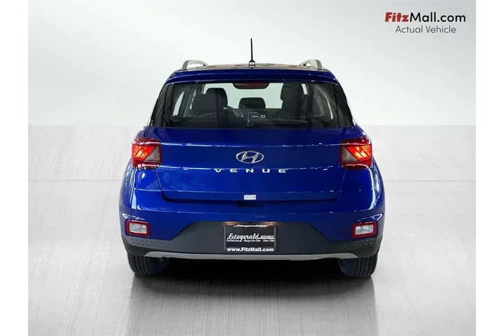 $20988 : Hyundai VENUE 2025 SEL 4dr C image 10